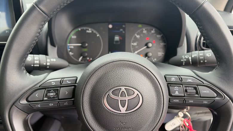 Toyota Yaris 1.5 Hybrid Icon 5dr CVT Hybrid Hatchback